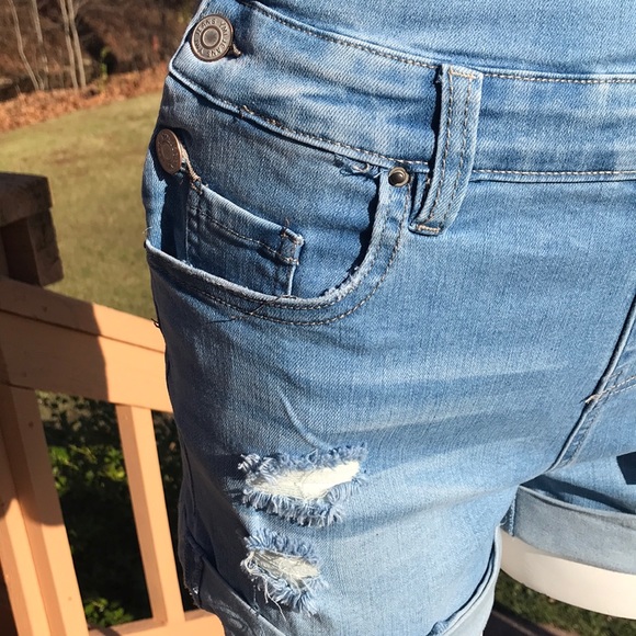 3/$25💜NWT YMI Jean shorts overalls - Picture 3 of 7